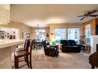 Photo #5: 21005485 Listing 