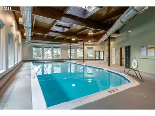 Photo #4: 21005728 Listing