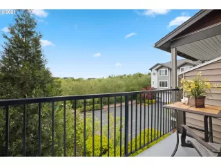 Photo #6: 21006368 Listing 