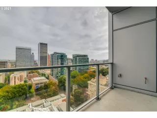 Photo #6: 21006493 Listing