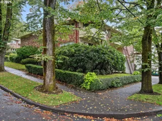 Photo #1: 21007579 Listing