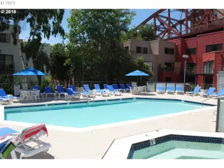 Photo #1: 21008584 Listing 