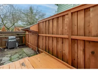 Photo #2: 21008815 Listing