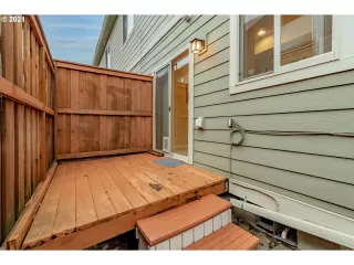 Photo #4: 21008815 Listing