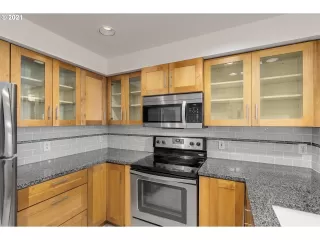 Photo #2: 21010111 Listing