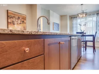Photo #5: 21010522 Listing 