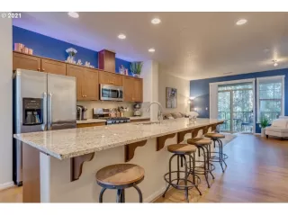 Photo #6: 21010522 Listing 