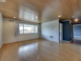 Photo #3: 21010874 Listing 