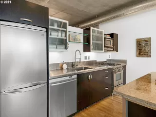 Photo #3: 21011211 Listing 