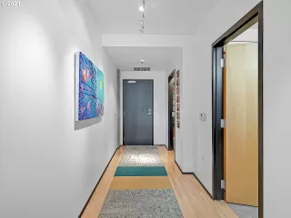 Photo #5: 21011211 Listing 