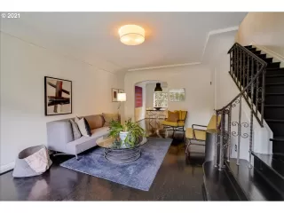 Photo #2: 21011215 Listing