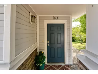 Photo #3: 21011805 Listing