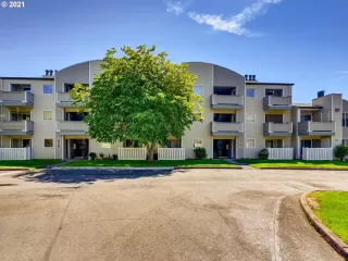 Photo #1: 21012282 Listing