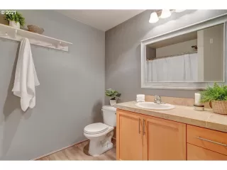 Photo #2: 21013485 Listing