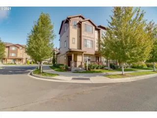 Photo #1: 21013582 Listing 
