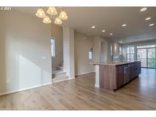 Photo #4: 21013582 Listing 