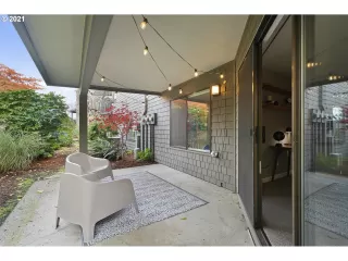 Photo #5: 21013701 Listing