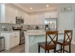 Photo #1: 21013790 Listing 