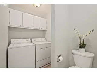 Photo #4: 21013897 Listing