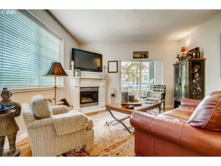 Photo #3: 21014811 Listing