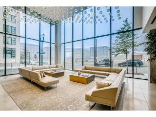 Photo #4: 21015788 Listing