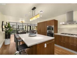 Photo #4: 21015985 Listing 