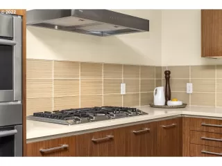 Photo #5: 21015985 Listing 