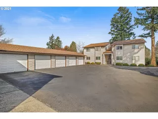 Photo #1: 21016145 Listing