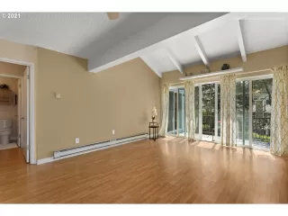 Photo #3: 21016240 Listing 