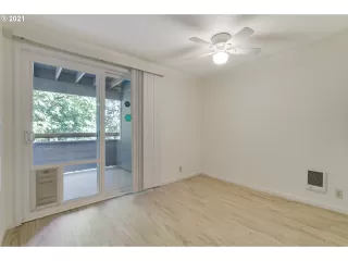 Photo #3: 21017223 Listing