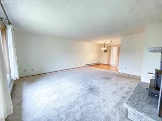 Photo #2: 21017623 Listing