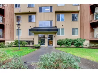 Photo #3: 21018283 Listing