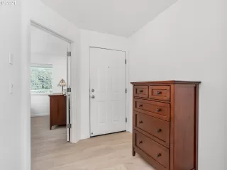 Photo #3: 21018320 Listing