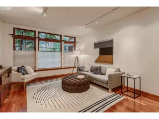Photo #3: 21019494 Listing
