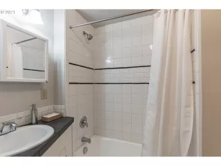 Photo #2: 21019546 Listing