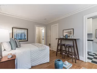 Photo #3: 21019546 Listing