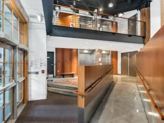 Photo #3: 21020173 Listing