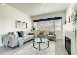 Photo #4: 21020899 Listing