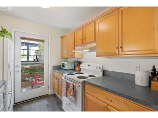 Photo #2: 21021239 Listing 