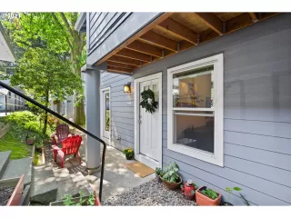 Photo #3: 21021239 Listing 