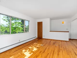 Photo #2: 21022321 Listing