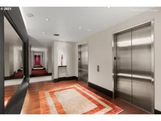 Photo #4: 21022545 Listing