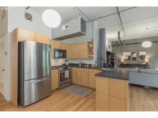 Photo #2: 21022753 Listing