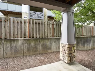 Photo #2: 21024946 Listing