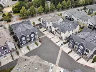 Photo #4: 21024946 Listing