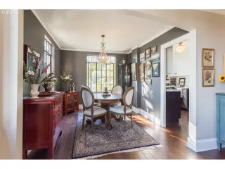 Photo #5: 21025098 Listing