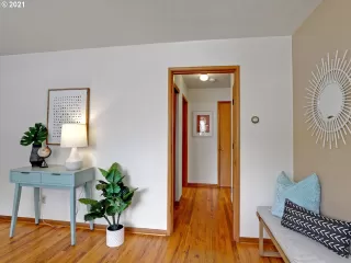 Photo #2: 21025716 Listing