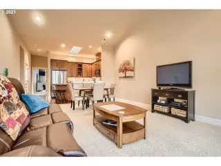 Photo #2: 21025749 Listing 