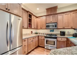 Photo #3: 21025749 Listing 