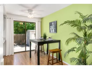 Photo #1: 21025828 Listing